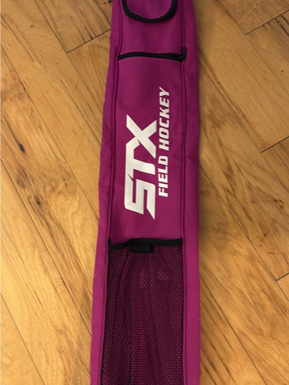 STX Field Hockey Stick Carrier in Magenta